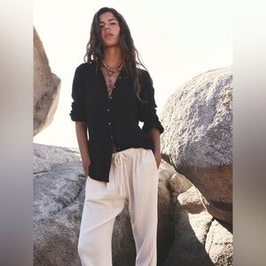 XiRENA Black Button Down Shirt